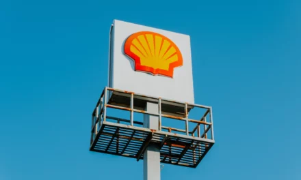 Shell renuncia a dos contratos para explotación de crudo en el Golfo de México