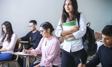 HSBC México convoca a su primer concurso de educación financiera para universitarios.