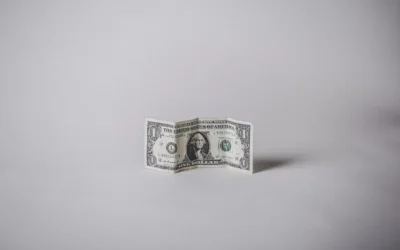 El superpeso cierra la semana en 16.71 unidades por dólar y es la divisa más apreciada en 2024